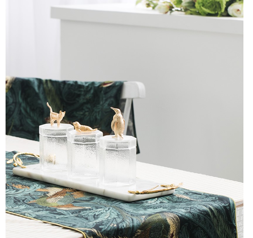 Food Storage Jar with Creative Lid Food Storage Jar with Creative Lid